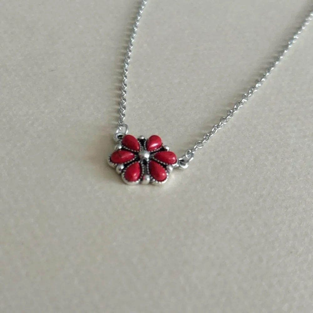 Boho flower necklace #2124